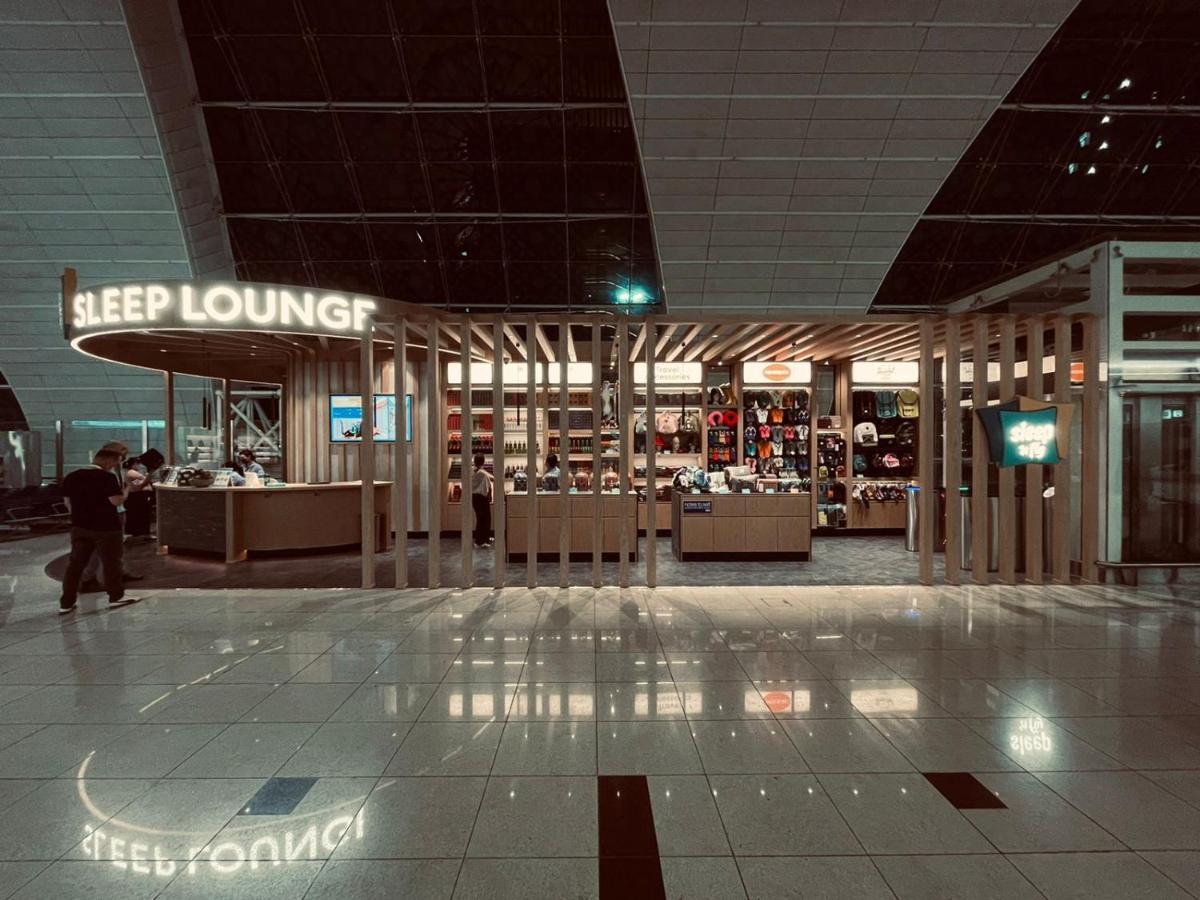 Отель Sleep 'N Fly Sleep Lounge, B-Gates Terminal 3 - Transit Only Дубай Экстерьер фото
